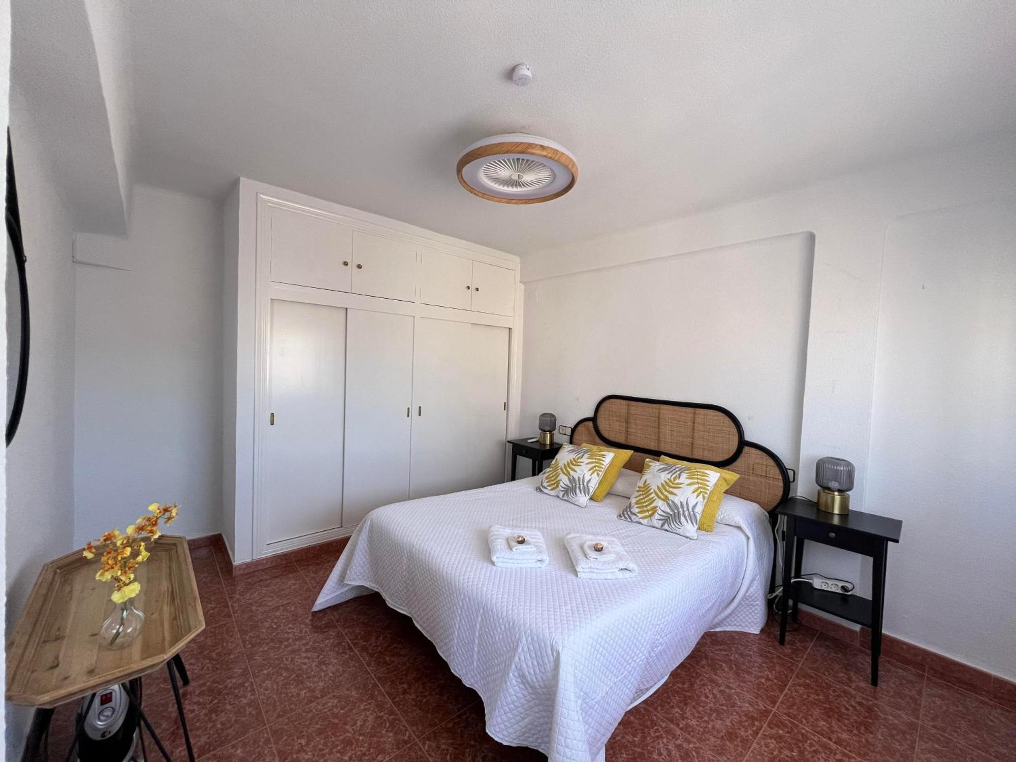 Gran Apartamento Con Parking Gratis Centro De Malaga Exterior photo