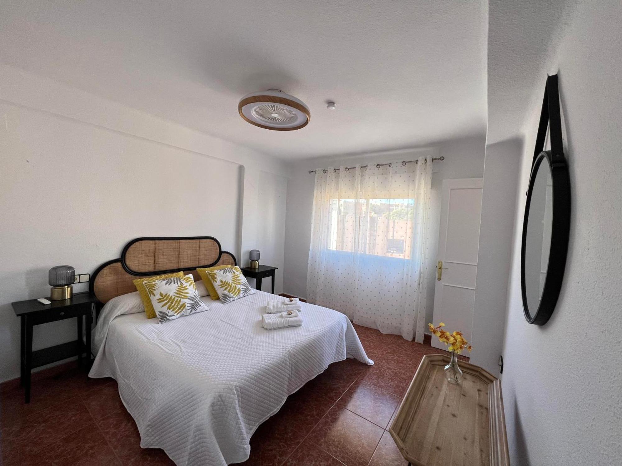 Gran Apartamento Con Parking Gratis Centro De Malaga Exterior photo